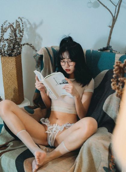 女老师在线播放