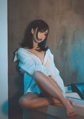 《高压监狱》
